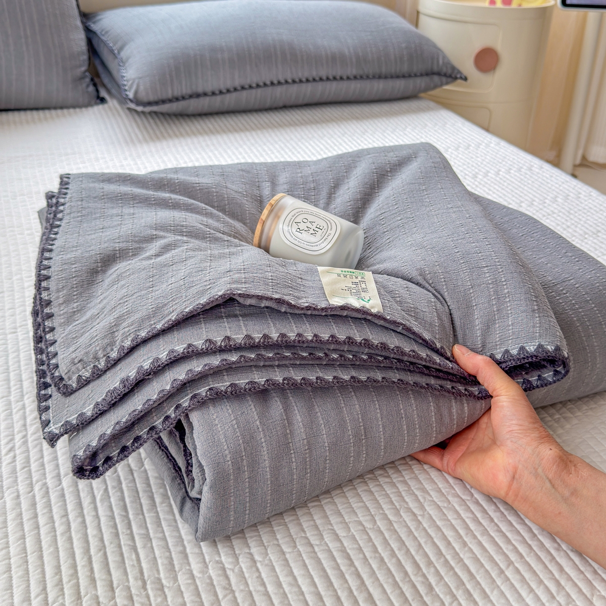 鑫利来家纺 2026新款纯色无印风夏被简约素色法式麻夏凉被阳离子色织提花单人双人学生夏凉被-场景二 青禾-深灰