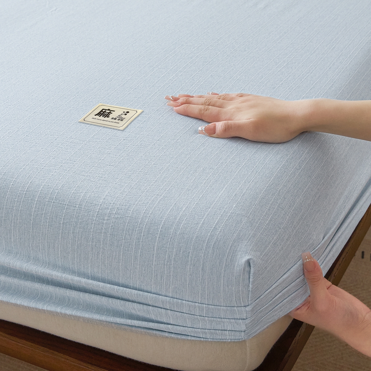 91家纺网 家纺一手货源 找家纺 蓝极人 2026新款提花色织水洗麻床笠 CL湖水蓝