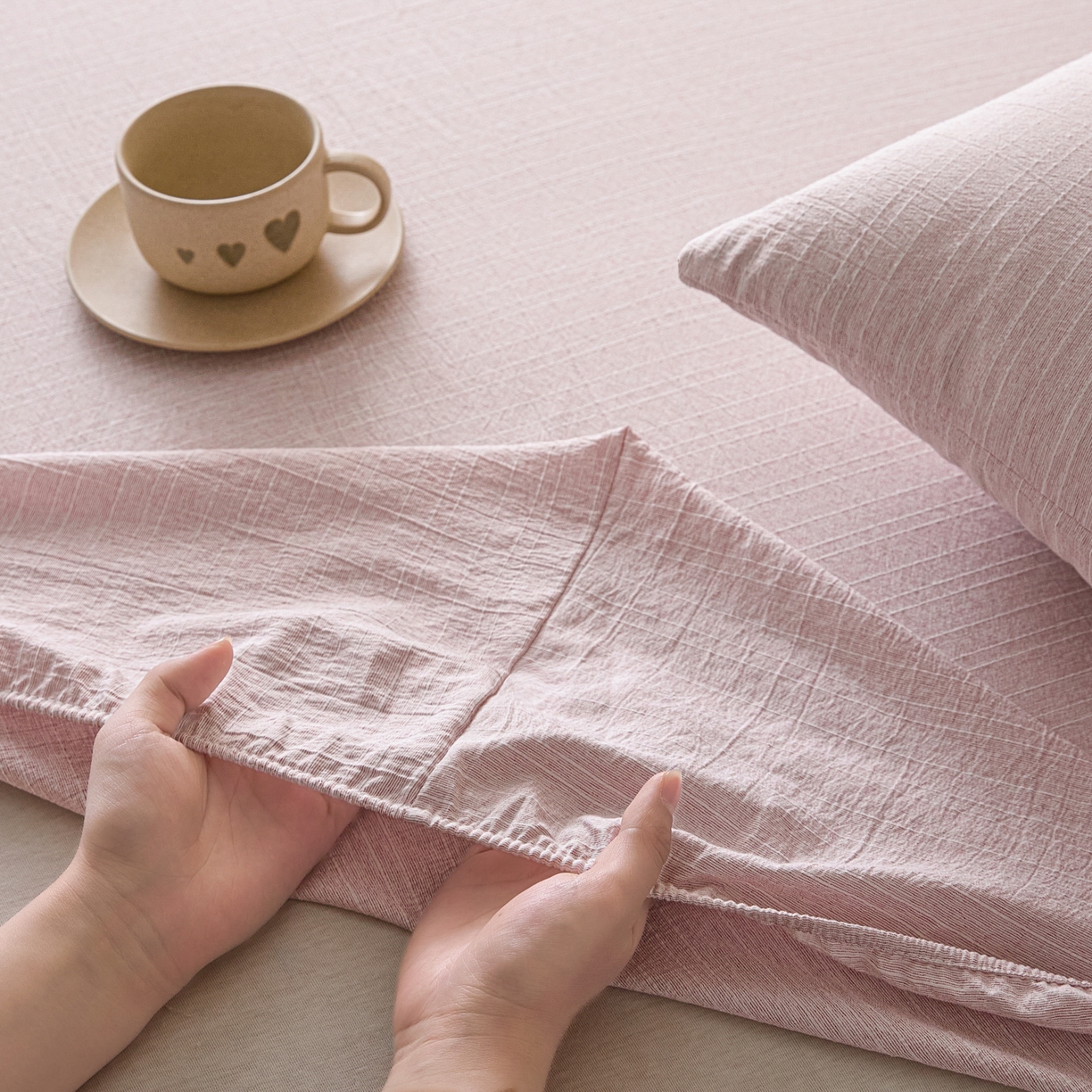 91家纺网 家纺一手货源 找家纺 蓝极人 2026新款提花色织水洗麻床笠 CL玫瑰粉