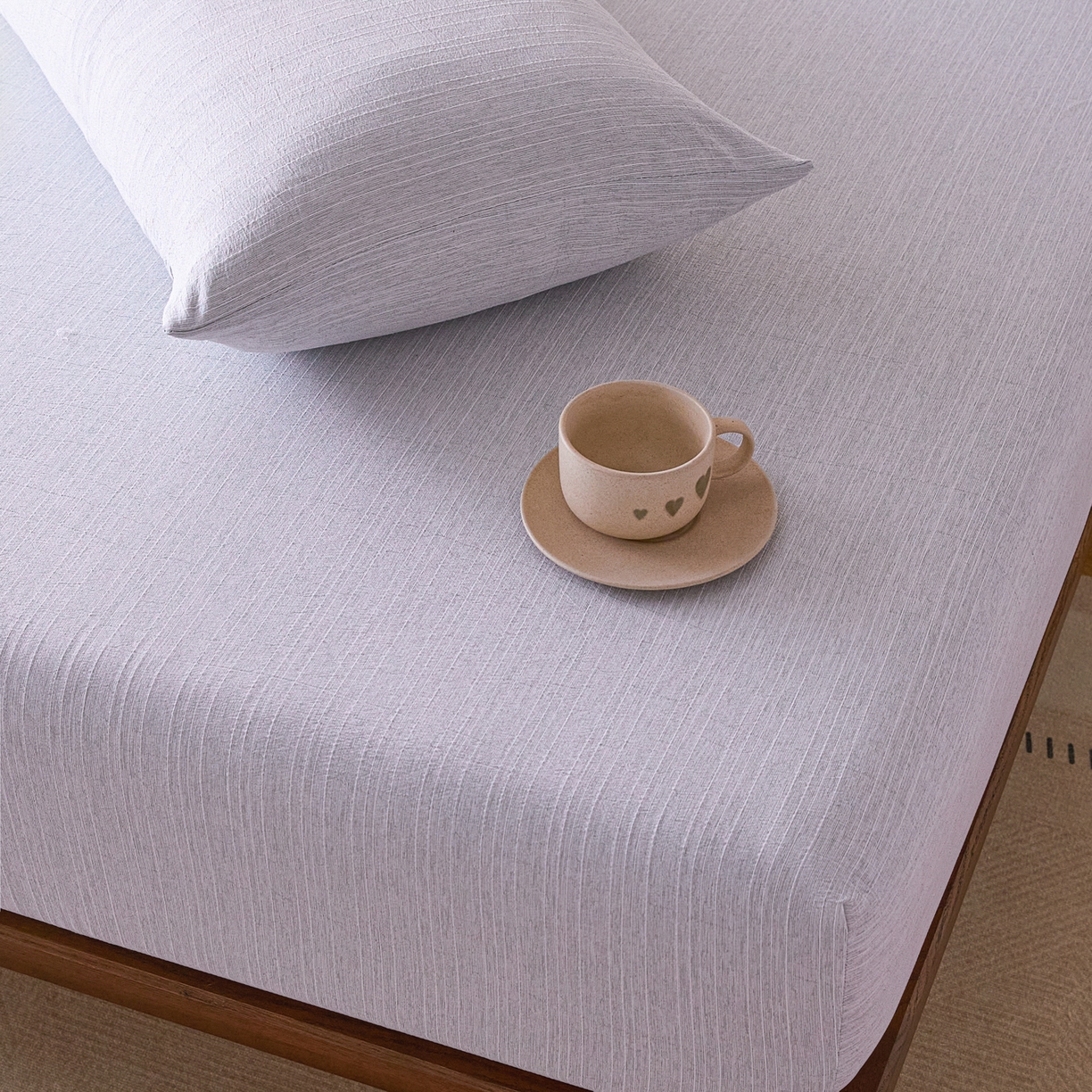 91家纺网 家纺一手货源 找家纺 蓝极人 2026新款提花色织水洗麻床笠 CL葡萄青