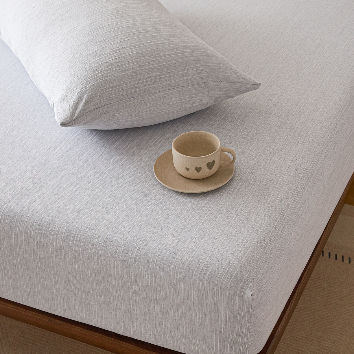 91家纺网 家纺一手货源 找家纺 蓝极人 2026新款提花色织水洗麻床笠 LC牛仔蓝