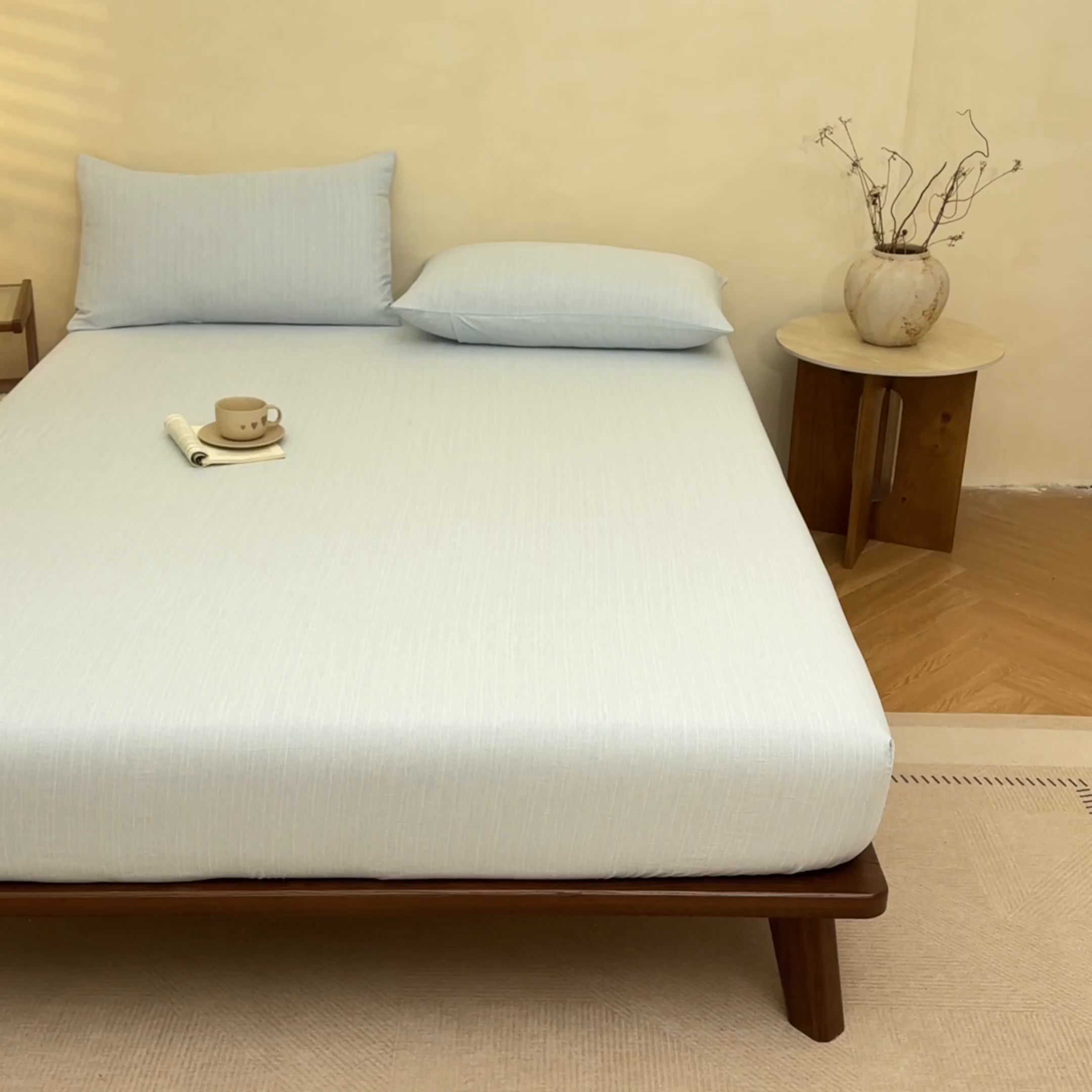 91家纺网 家纺一手货源 找家纺 蓝极人 2026新款提花色织水洗麻床笠 LC牛仔蓝