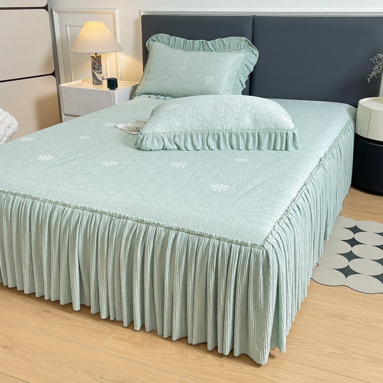 91家纺网 家纺一手货源 找家纺 绒艺席业 2026年新款立体浮雕工艺正宗凉感豆豆席凉席席子-床裙款 豆豆彩蝶-绿色