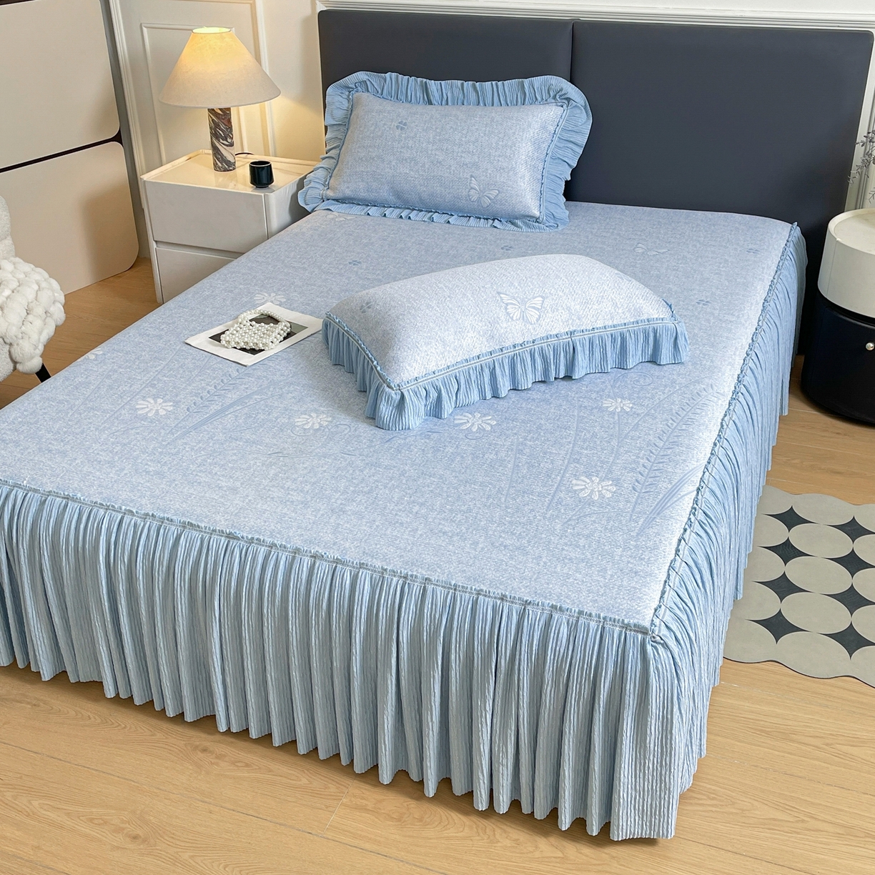 91家纺网 家纺一手货源 找家纺 绒艺席业 2026年新款立体浮雕工艺正宗凉感豆豆席凉席席子-床裙款 豆豆彩蝶-蓝色