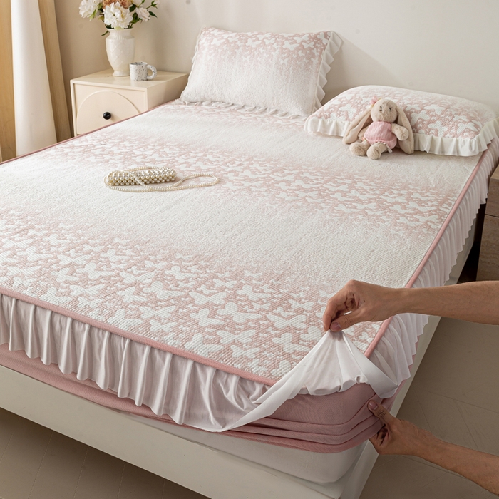 91家纺网 家纺一手货源 找家纺 （总）伊人坊 2026新款A类550克凉感提花值过0.21冰豆豆家用凉席子三件套夏季-花边床笠款