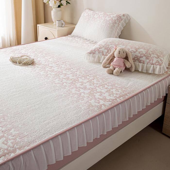 91家纺网 家纺一手货源 找家纺 （总）伊人坊 2026新款A类550克凉感提花值过0.21冰豆豆家用凉席子三件套夏季-花边床笠款