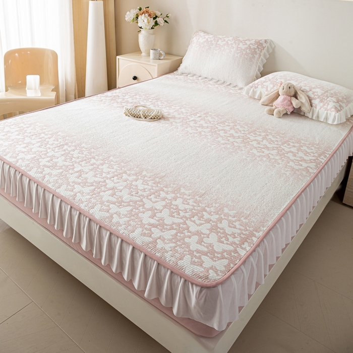 91家纺网 家纺一手货源 找家纺 （总）伊人坊 2026新款A类550克凉感提花值过0.21冰豆豆家用凉席子三件套夏季-花边床笠款