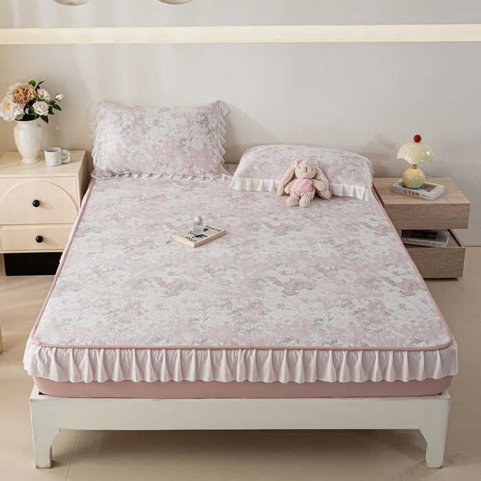 91家纺网 家纺一手货源 找家纺 伊人坊 2026新款A类550克凉感提花值过0.21冰豆豆家用凉席子三件套夏季-花边床笠款 繁花-粉