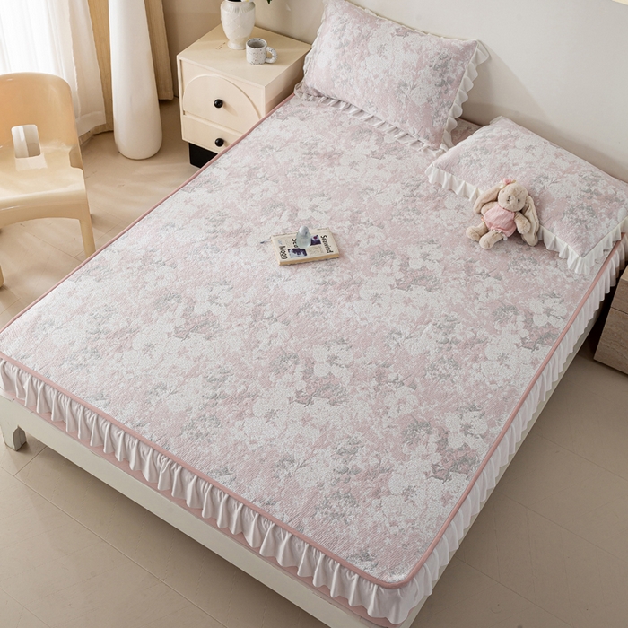 91家纺网 家纺一手货源 找家纺 伊人坊 2026新款A类550克凉感提花值过0.21冰豆豆家用凉席子三件套夏季-花边床笠款 繁花-粉