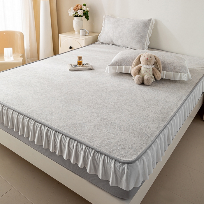 91家纺网 家纺一手货源 找家纺 伊人坊 2026新款A类550克凉感提花值过0.21冰豆豆家用凉席子三件套夏季-花边床笠款 繁花-灰