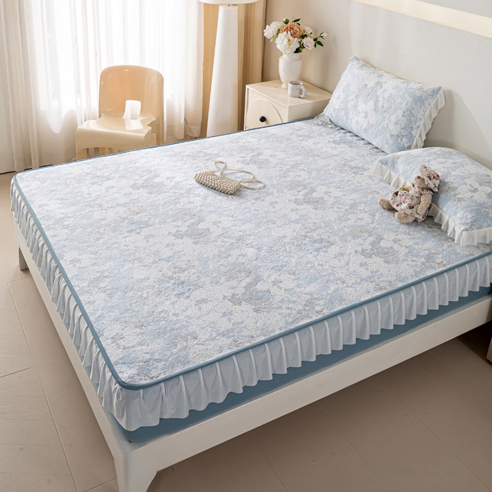 91家纺网 家纺一手货源 找家纺 伊人坊 2026新款A类550克凉感提花值过0.21冰豆豆家用凉席子三件套夏季-花边床笠款 繁花-蓝