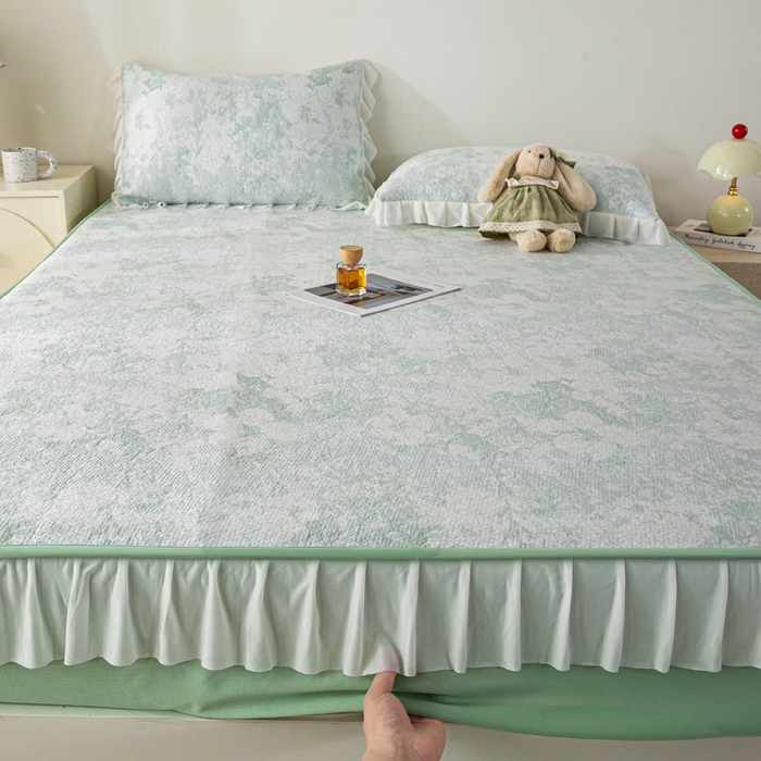 91家纺网 家纺一手货源 找家纺 伊人坊 2026新款A类550克凉感提花值过0.21冰豆豆家用凉席子三件套夏季-花边床笠款 繁花-绿