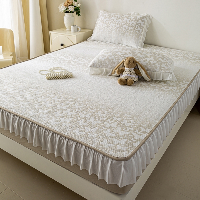 91家纺网 家纺一手货源 找家纺 伊人坊 2026新款A类550克凉感提花值过0.21冰豆豆家用凉席子三件套夏季-花边床笠款 花蝴蝶-咖