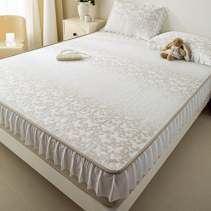 91家纺网 家纺一手货源 找家纺 伊人坊 2026新款A类550克凉感提花值过0.21冰豆豆家用凉席子三件套夏季-花边床笠款 花蝴蝶-咖