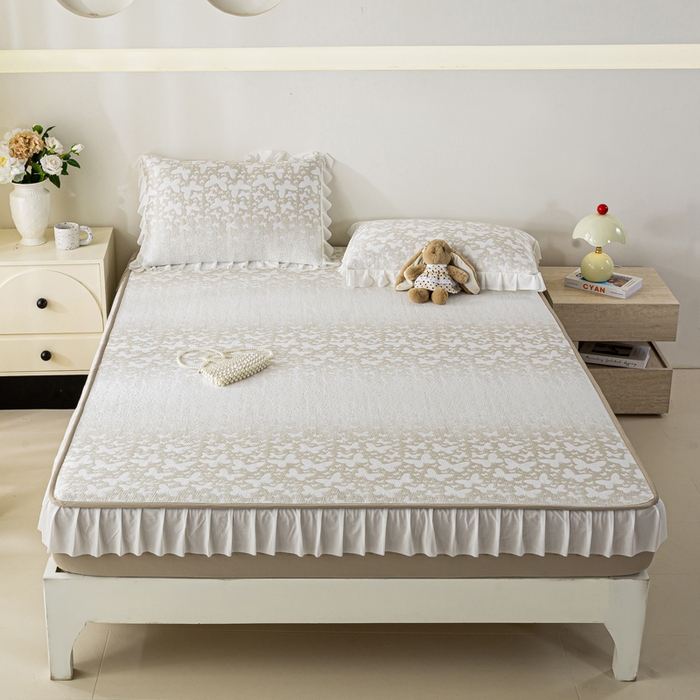 91家纺网 家纺一手货源 找家纺 伊人坊 2026新款A类550克凉感提花值过0.21冰豆豆家用凉席子三件套夏季-花边床笠款 花蝴蝶-咖