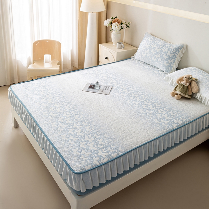 91家纺网 家纺一手货源 找家纺 伊人坊 2026新款A类550克凉感提花值过0.21冰豆豆家用凉席子三件套夏季-花边床笠款 花蝴蝶-蓝