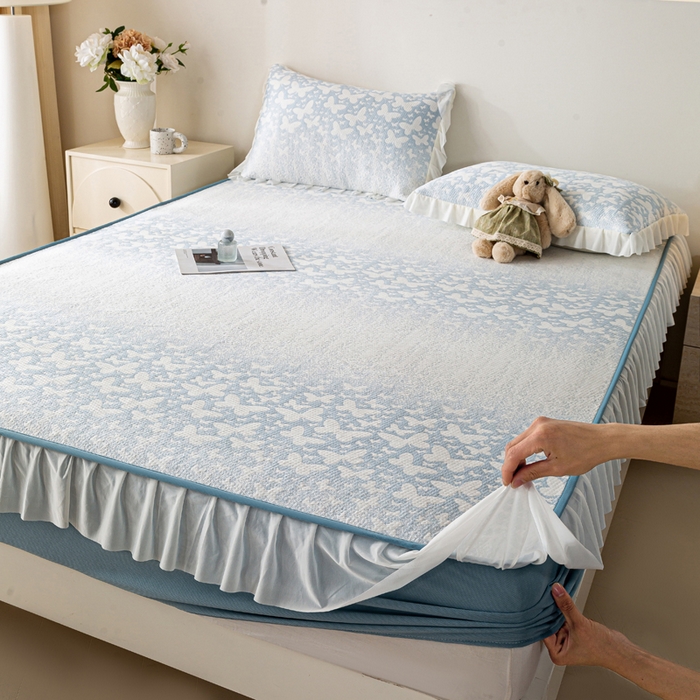 91家纺网 家纺一手货源 找家纺 伊人坊 2026新款A类550克凉感提花值过0.21冰豆豆家用凉席子三件套夏季-花边床笠款 花蝴蝶-蓝