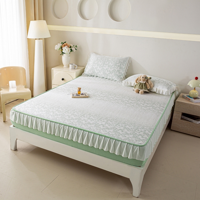 91家纺网 家纺一手货源 找家纺 伊人坊 2026新款A类550克凉感提花值过0.21冰豆豆家用凉席子三件套夏季-花边床笠款 花蝴蝶-绿