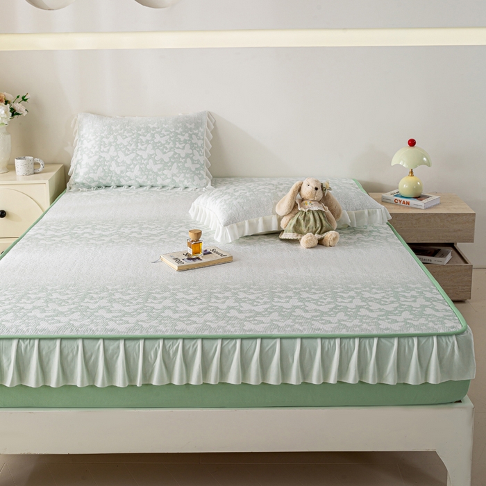 91家纺网 家纺一手货源 找家纺 伊人坊 2026新款A类550克凉感提花值过0.21冰豆豆家用凉席子三件套夏季-花边床笠款 花蝴蝶-绿