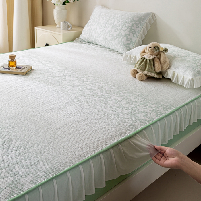 91家纺网 家纺一手货源 找家纺 伊人坊 2026新款A类550克凉感提花值过0.21冰豆豆家用凉席子三件套夏季-花边床笠款 花蝴蝶-绿