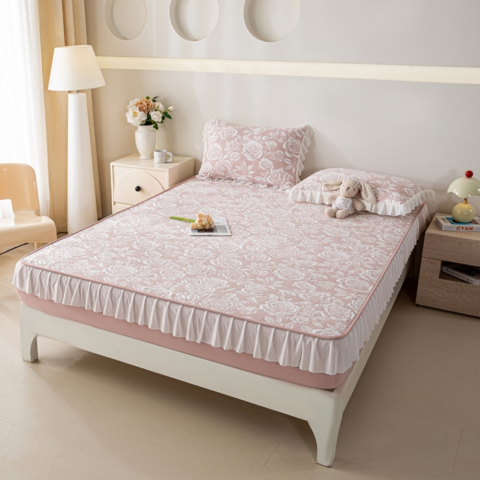 91家纺网 家纺一手货源 找家纺 伊人坊 2026新款A类550克凉感提花值过0.21冰豆豆家用凉席子三件套夏季-花边床笠款 玫瑰-粉