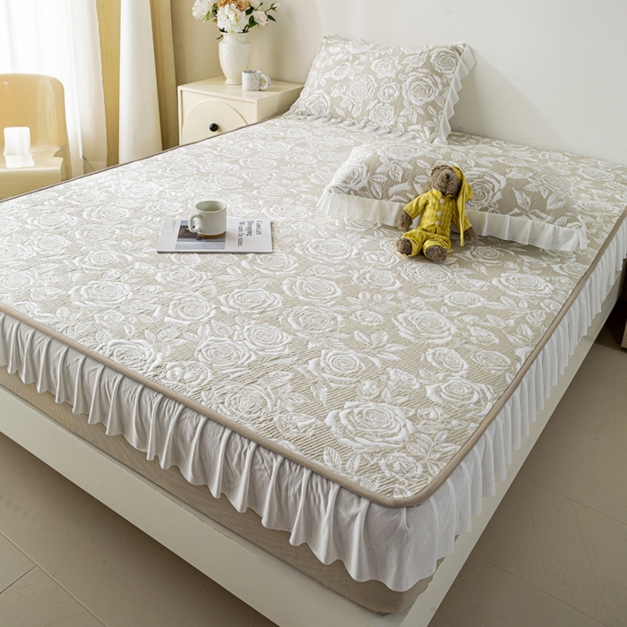 91家纺网 家纺一手货源 找家纺 伊人坊 2026新款A类550克凉感提花值过0.21冰豆豆家用凉席子三件套夏季-花边床笠款 玫瑰-咖