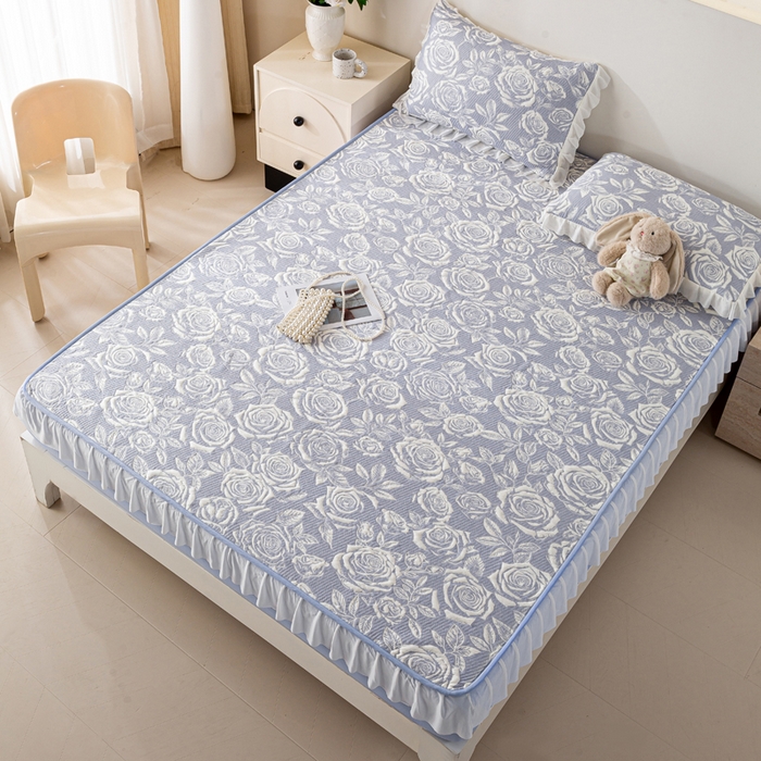 91家纺网 家纺一手货源 找家纺 伊人坊 2026新款A类550克凉感提花值过0.21冰豆豆家用凉席子三件套夏季-花边床笠款 玫瑰-蓝紫