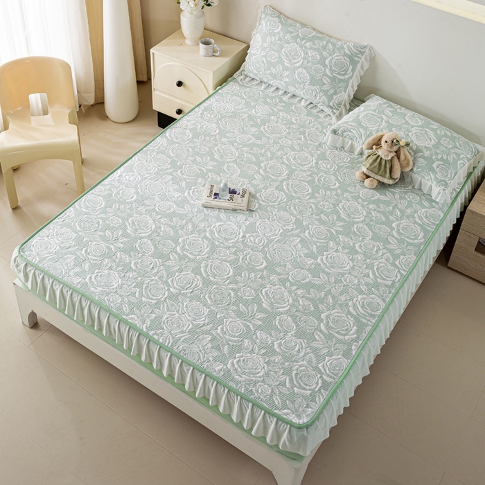 91家纺网 家纺一手货源 找家纺 伊人坊 2026新款A类550克凉感提花值过0.21冰豆豆家用凉席子三件套夏季-花边床笠款 玫瑰-绿