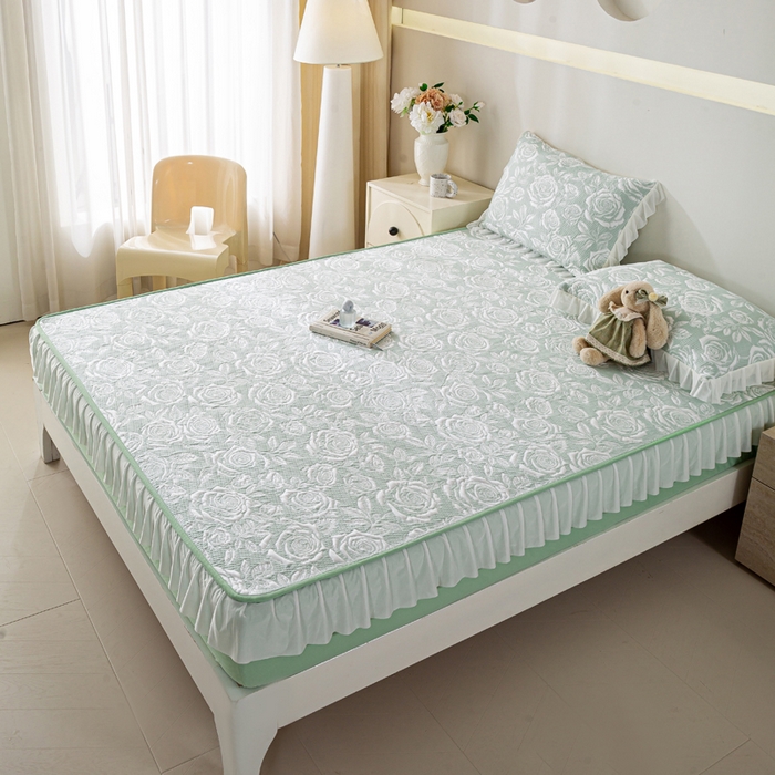 91家纺网 家纺一手货源 找家纺 伊人坊 2026新款A类550克凉感提花值过0.21冰豆豆家用凉席子三件套夏季-花边床笠款 玫瑰-绿