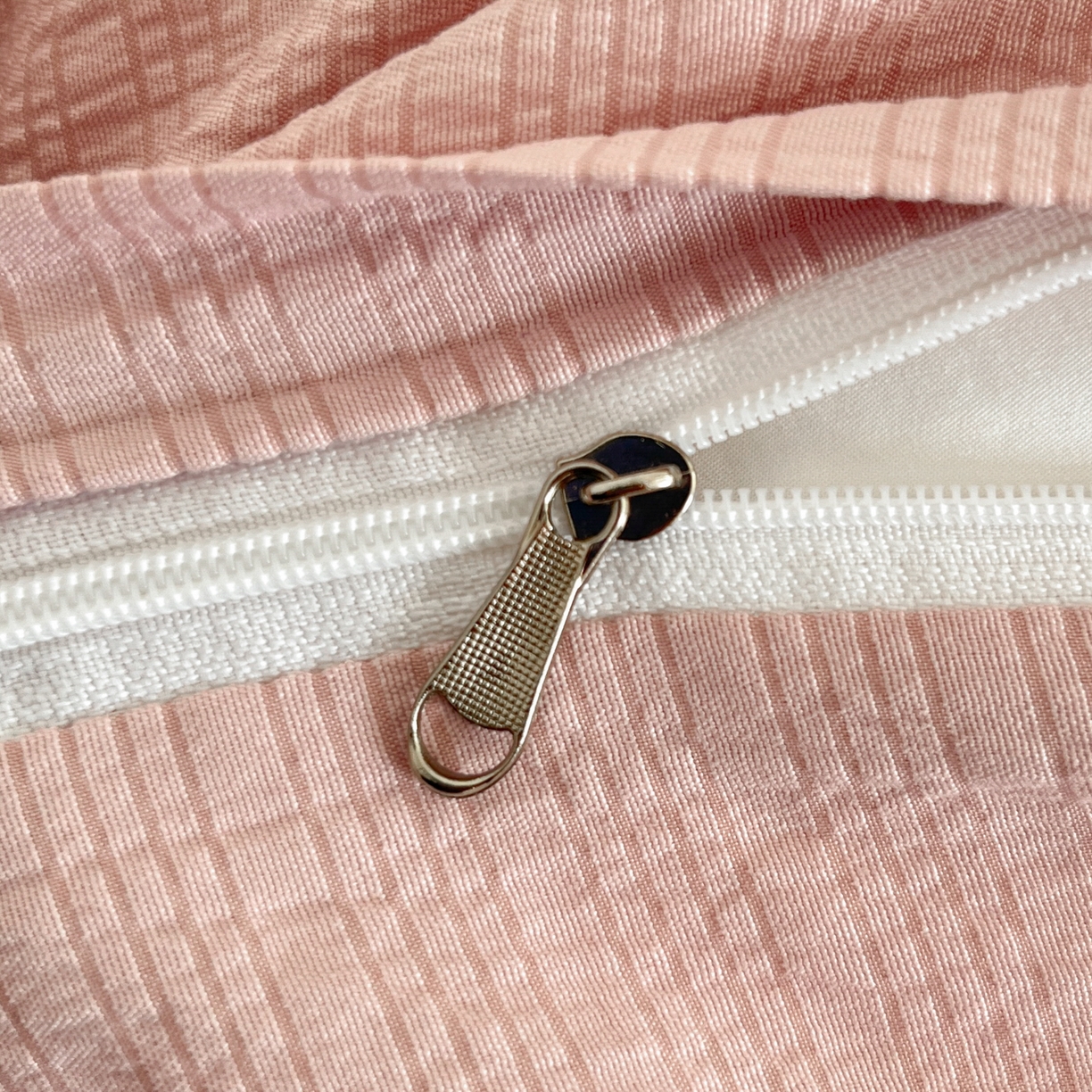 91家纺网 家纺一手货源 找家纺 （总）慕澄家纺 2026新款小清新印花泡芙纱贝壳边四件套