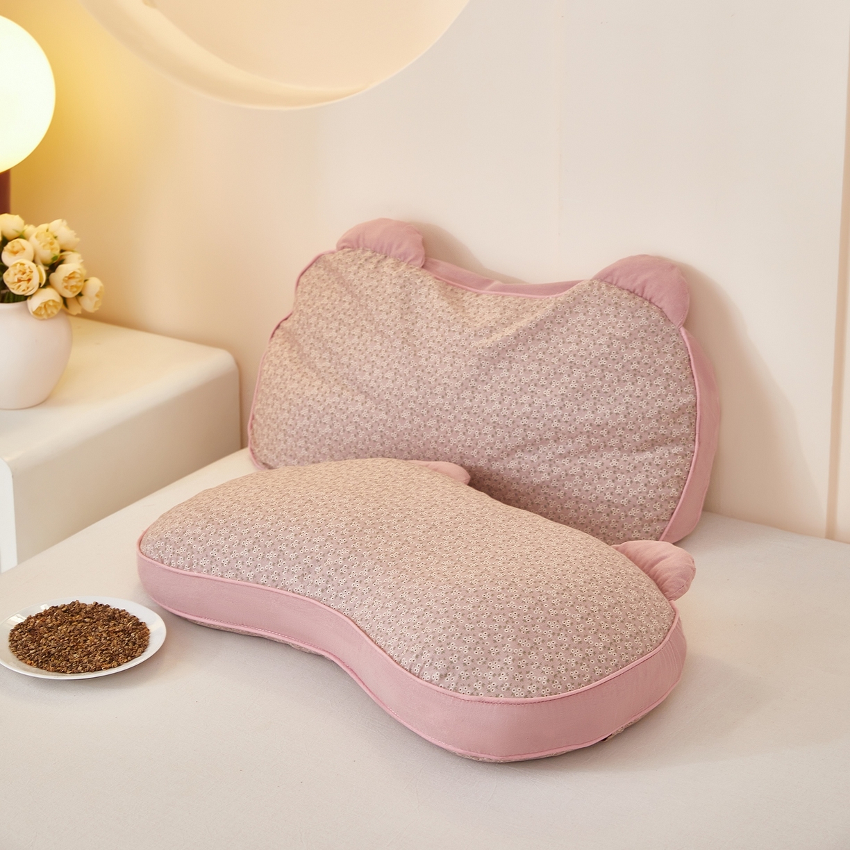 91家纺网 家纺一手货源 找家纺 梦叶草 2026新款全棉碎花猫耳荞麦枕 全棉碎花猫耳荞麦枕-粉色