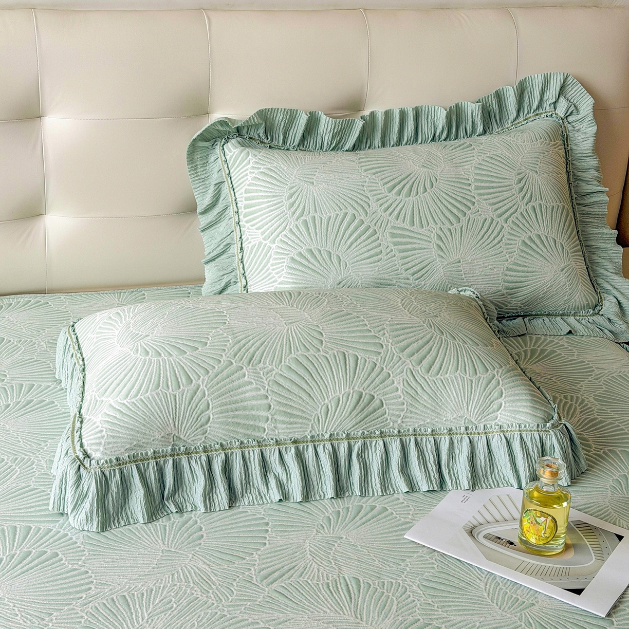 91家纺网 家纺一手货源 找家纺 绒艺席业 2026年新款立体浮雕工艺正宗凉感豆豆席凉席席子-床裙款 豆豆银杏叶-绿色