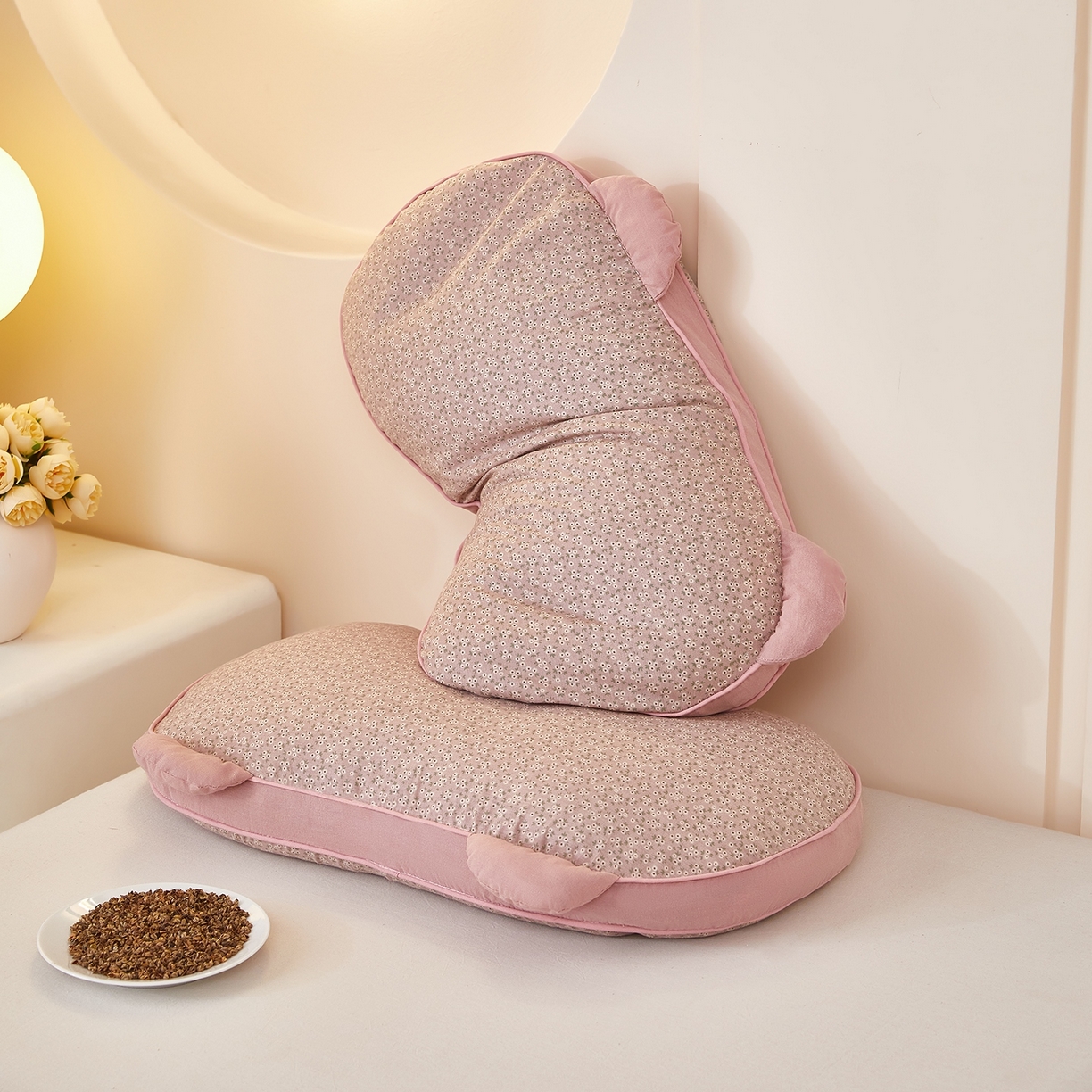 91家纺网 家纺一手货源 找家纺 梦叶草 2026新款全棉碎花猫耳荞麦枕 全棉碎花猫耳荞麦枕-粉色