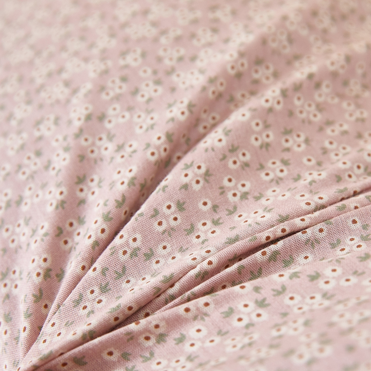 91家纺网 家纺一手货源 找家纺 梦叶草 2026新款全棉碎花猫耳荞麦枕 全棉碎花猫耳荞麦枕-粉色