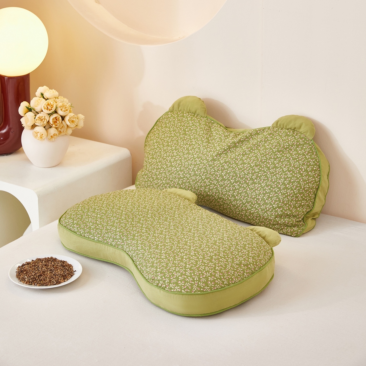 91家纺网 家纺一手货源 找家纺 梦叶草 2026新款全棉碎花猫耳荞麦枕 全棉碎花猫耳荞麦枕-绿色