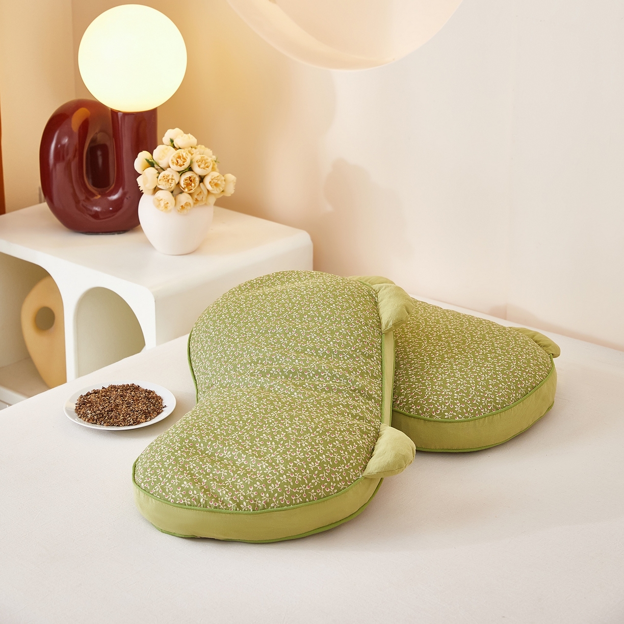 91家纺网 家纺一手货源 找家纺 梦叶草 2026新款全棉碎花猫耳荞麦枕 全棉碎花猫耳荞麦枕-绿色