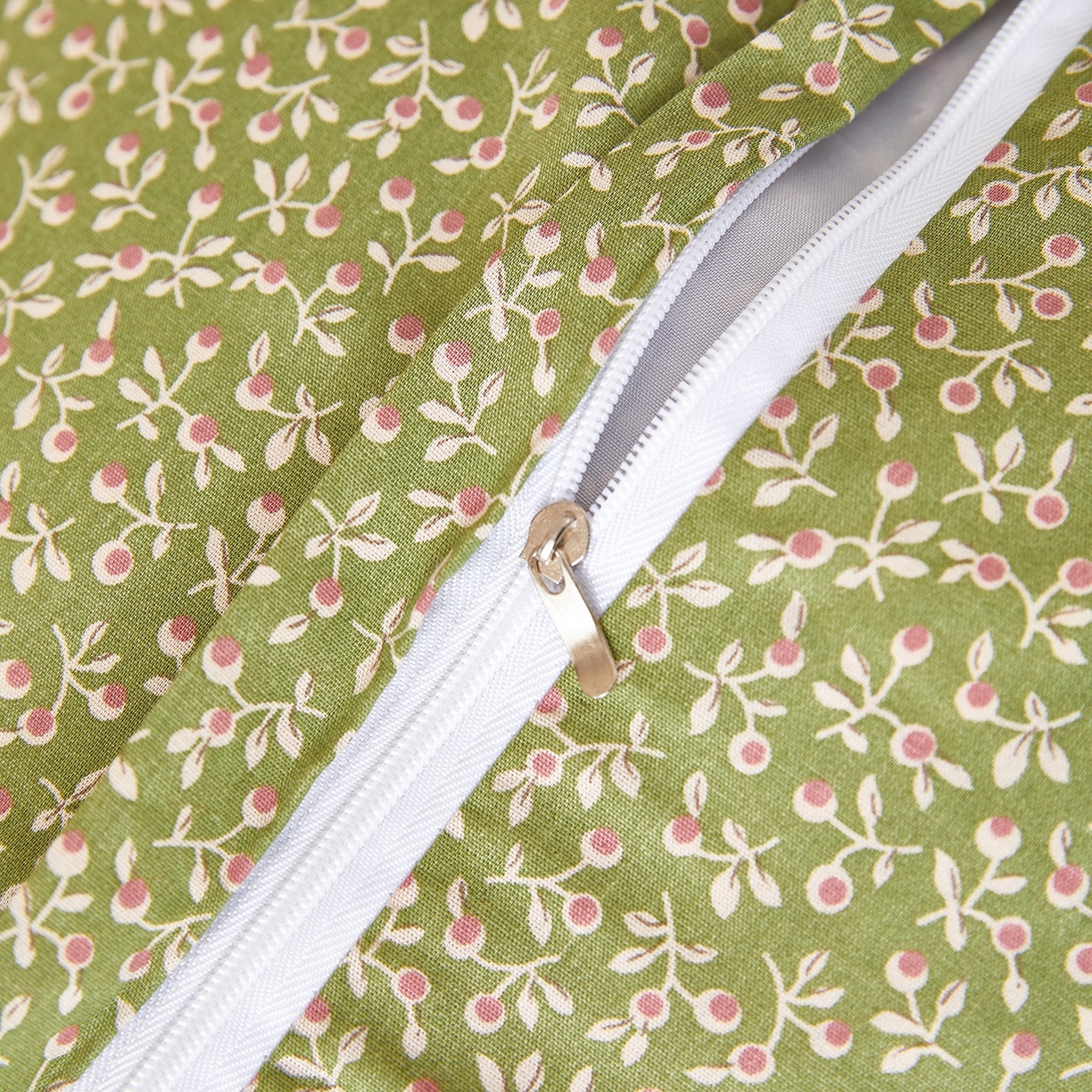 91家纺网 家纺一手货源 找家纺 梦叶草 2026新款全棉碎花猫耳荞麦枕 全棉碎花猫耳荞麦枕-绿色