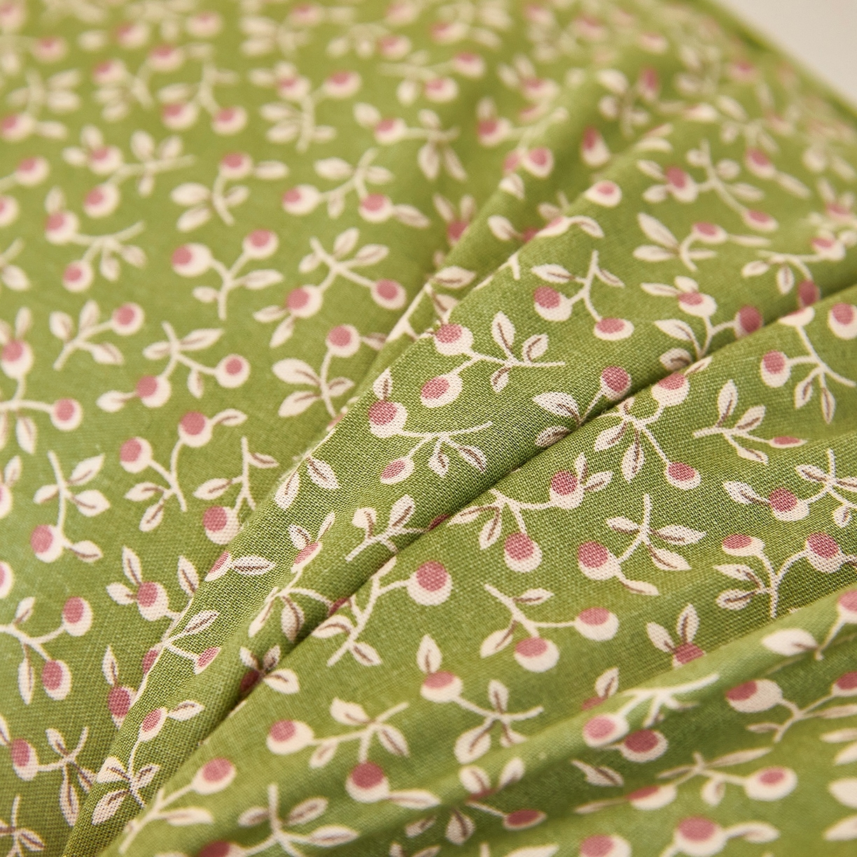 91家纺网 家纺一手货源 找家纺 梦叶草 2026新款全棉碎花猫耳荞麦枕 全棉碎花猫耳荞麦枕-绿色