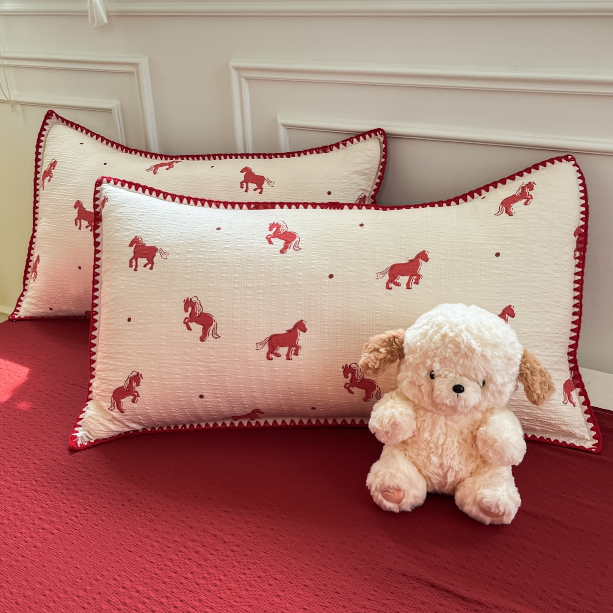 91家纺网 家纺一手货源 找家纺 慕澄家纺 2026新款小清新印花泡芙纱贝壳边四件套 红马星野