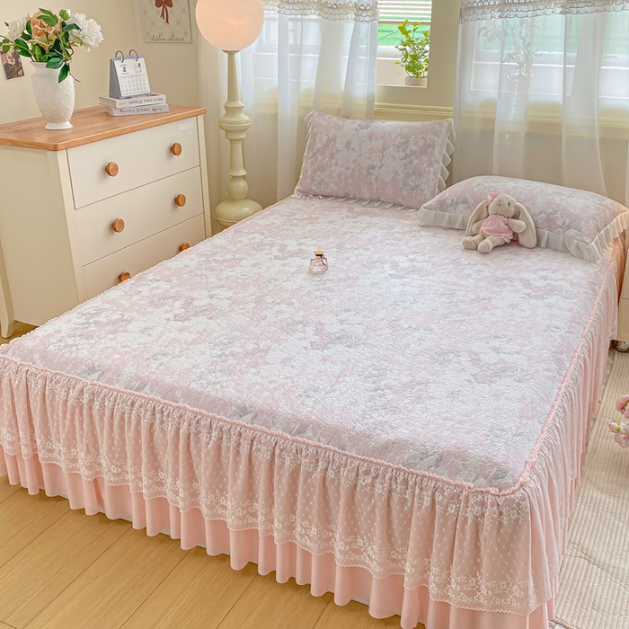 91家纺网 家纺一手货源 找家纺 伊人坊 2026新款A类550克凉感提花值过0.21冰豆豆家用凉席子三件套夏季-床裙款 繁花-粉