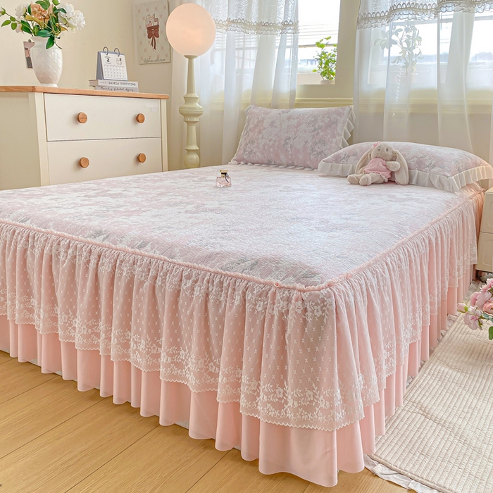 91家纺网 家纺一手货源 找家纺 伊人坊 2026新款A类550克凉感提花值过0.21冰豆豆家用凉席子三件套夏季-床裙款 繁花-粉