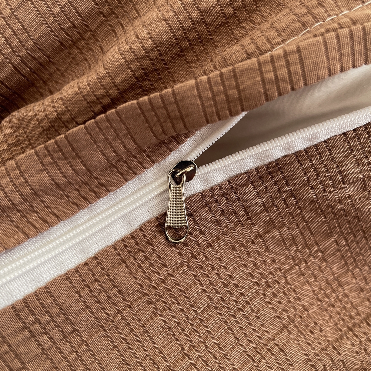 91家纺网 家纺一手货源 找家纺 慕澄家纺 2026新款小清新印花泡芙纱贝壳边四件套 焦糖海盐