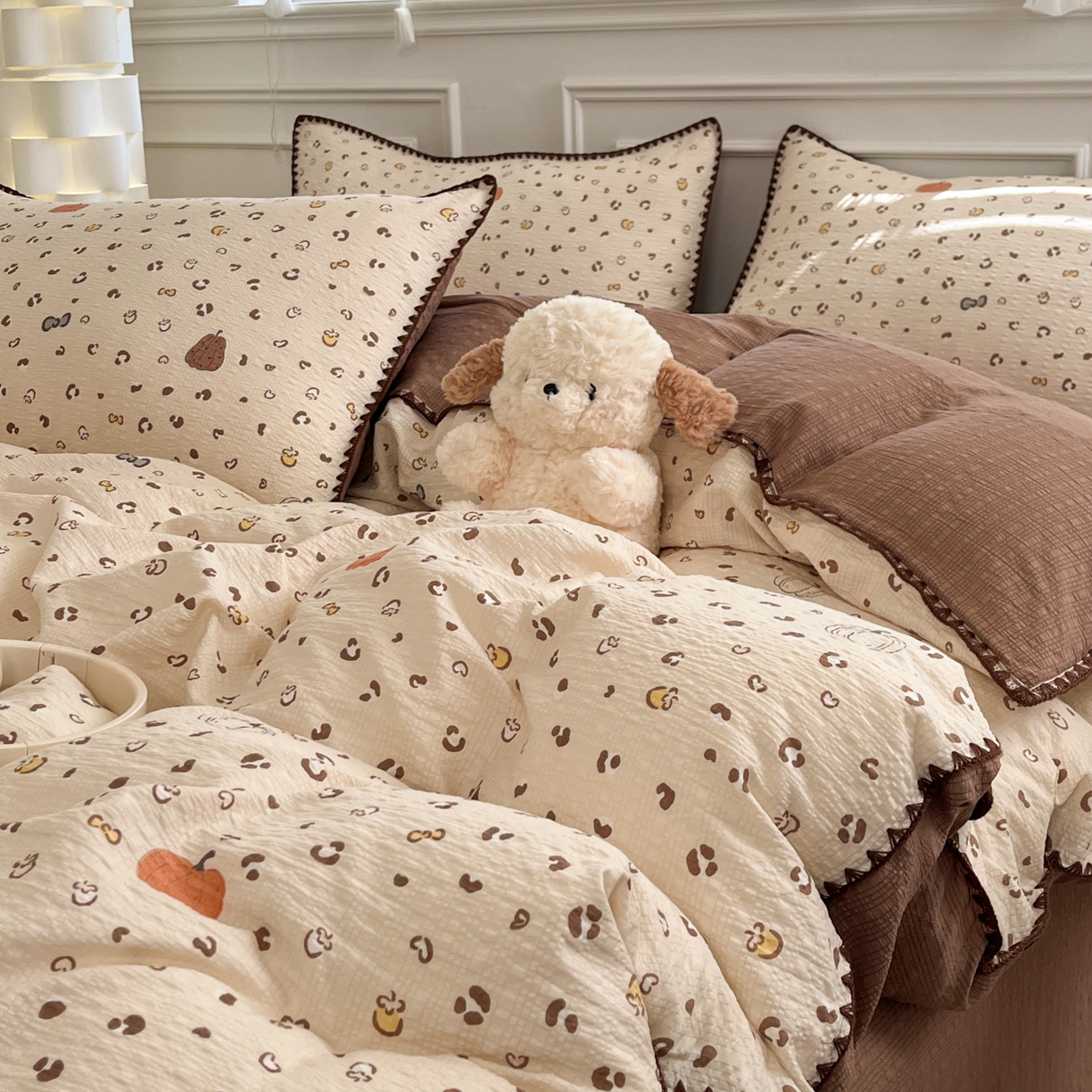 91家纺网 家纺一手货源 找家纺 慕澄家纺 2026新款小清新印花泡芙纱贝壳边四件套 栗栗南瓜派