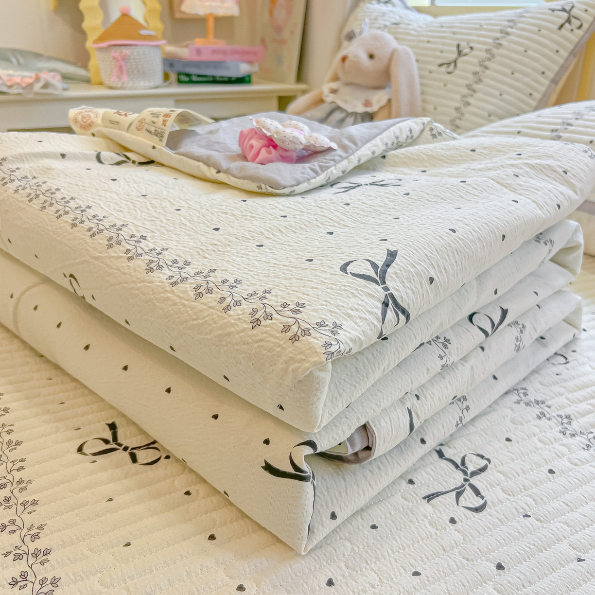 91家纺网 家纺一手货源 找家纺 （总）乐逸家纺  2026新款A类云感双层纱夏被床盖四件套