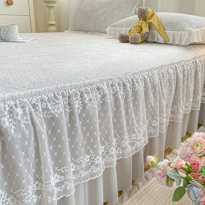 91家纺网 家纺一手货源 找家纺 伊人坊 2026新款A类550克凉感提花值过0.21冰豆豆家用凉席子三件套夏季-床裙款 繁花－灰