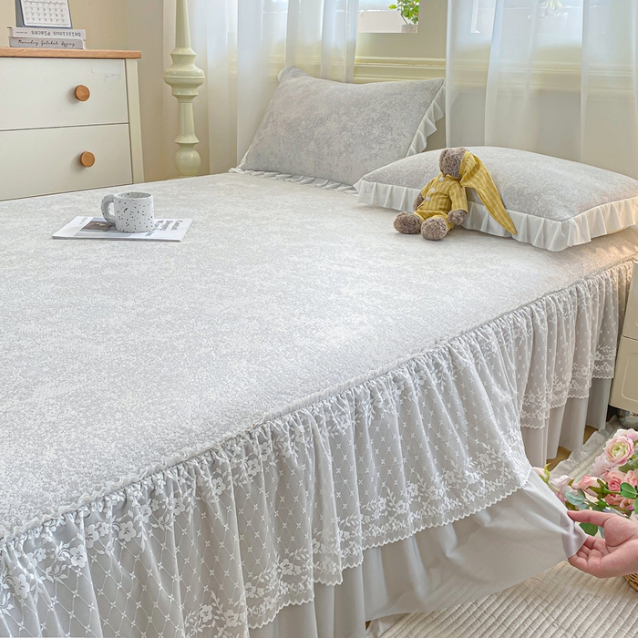 91家纺网 家纺一手货源 找家纺 伊人坊 2026新款A类550克凉感提花值过0.21冰豆豆家用凉席子三件套夏季-床裙款 繁花－灰