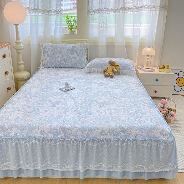 91家纺网 家纺一手货源 找家纺 伊人坊 2026新款A类550克凉感提花值过0.21冰豆豆家用凉席子三件套夏季-床裙款 繁花-蓝