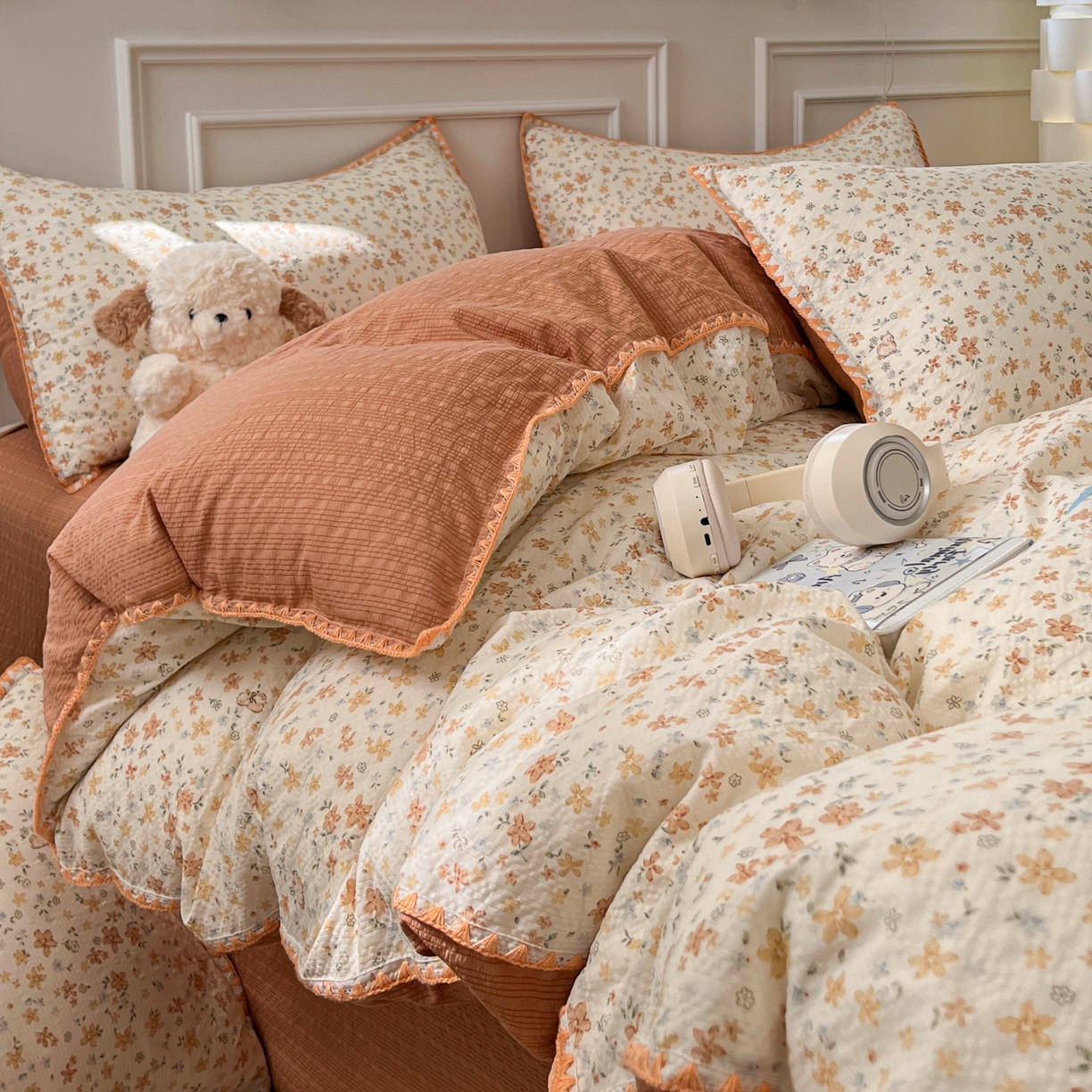 91家纺网 家纺一手货源 找家纺 慕澄家纺 2026新款小清新印花泡芙纱贝壳边四件套 奶橘小甜梦