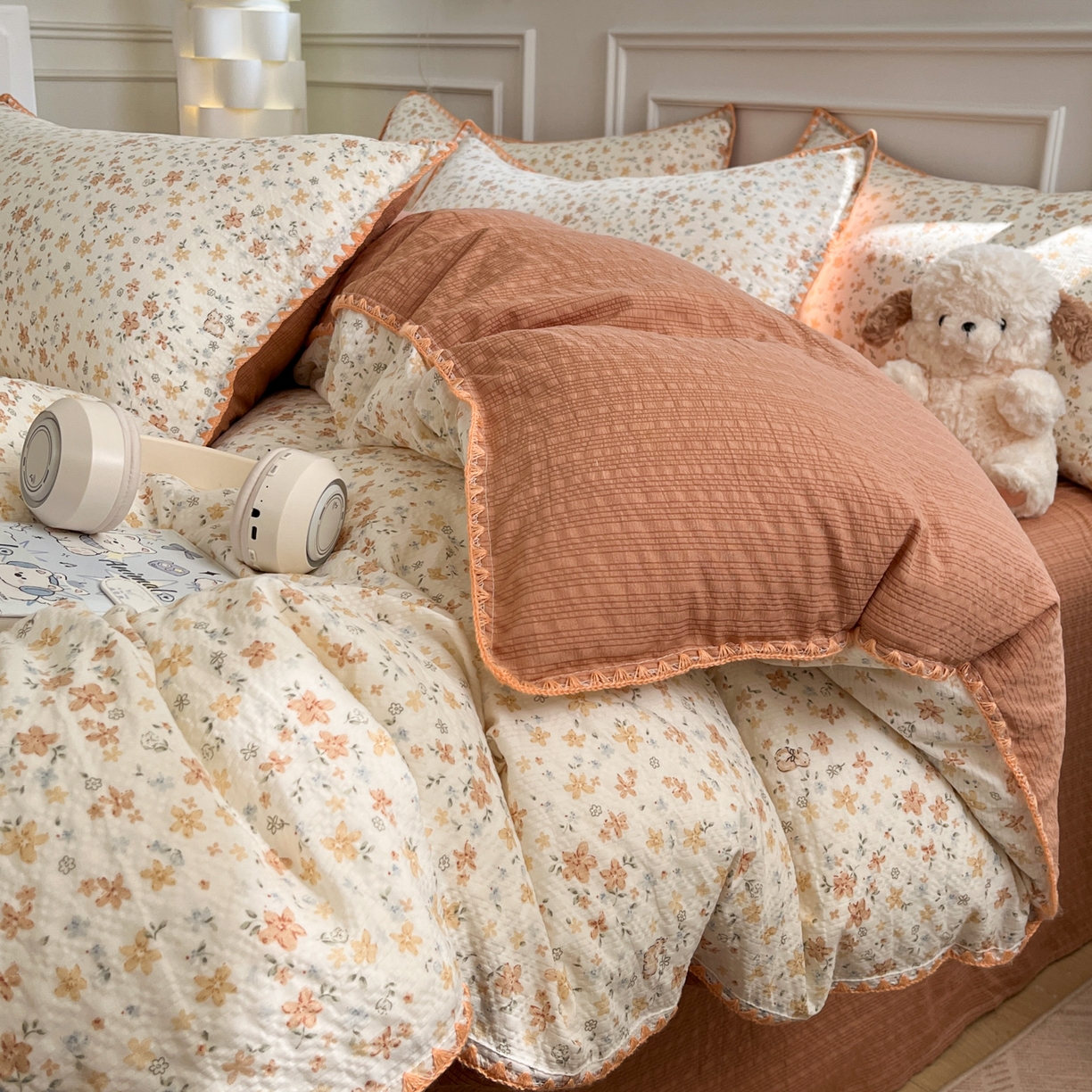 91家纺网 家纺一手货源 找家纺 慕澄家纺 2026新款小清新印花泡芙纱贝壳边四件套 奶橘小甜梦