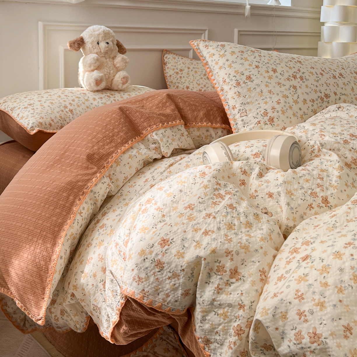 91家纺网 家纺一手货源 找家纺 慕澄家纺 2026新款小清新印花泡芙纱贝壳边四件套 奶橘小甜梦